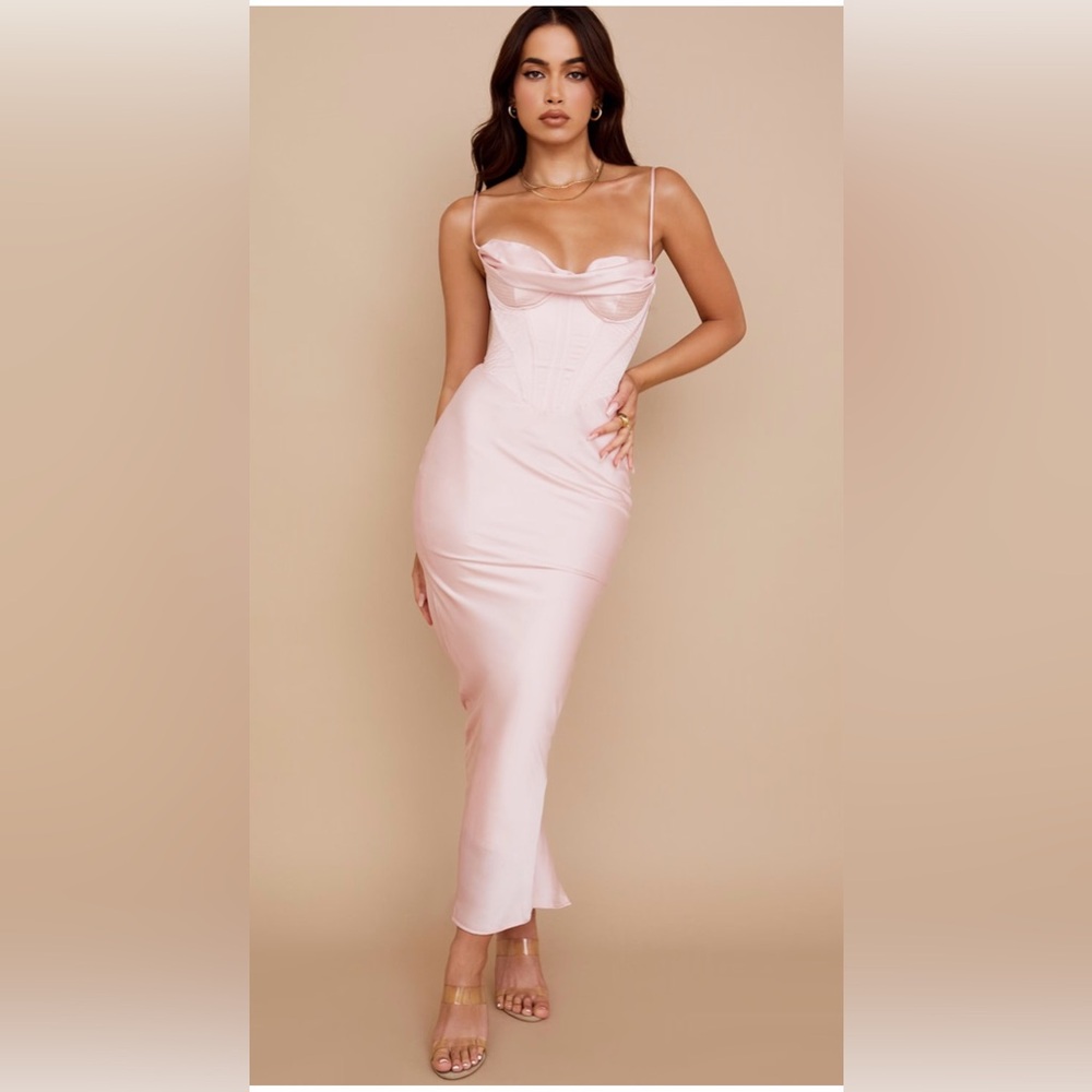 House of CB Charmaine in “blush pink”
Regular cup and plus cup